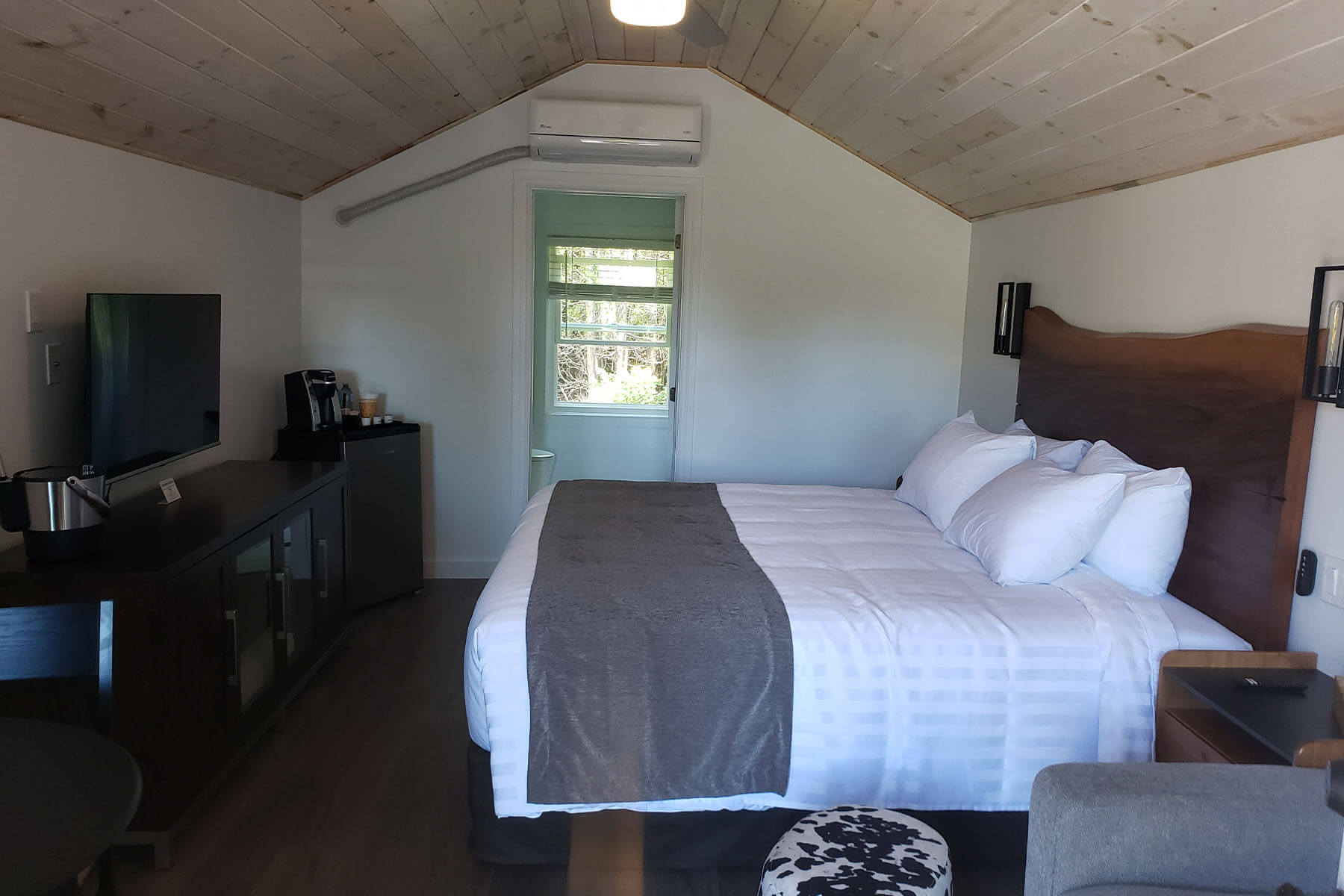 Tobermory Motel Accommodations